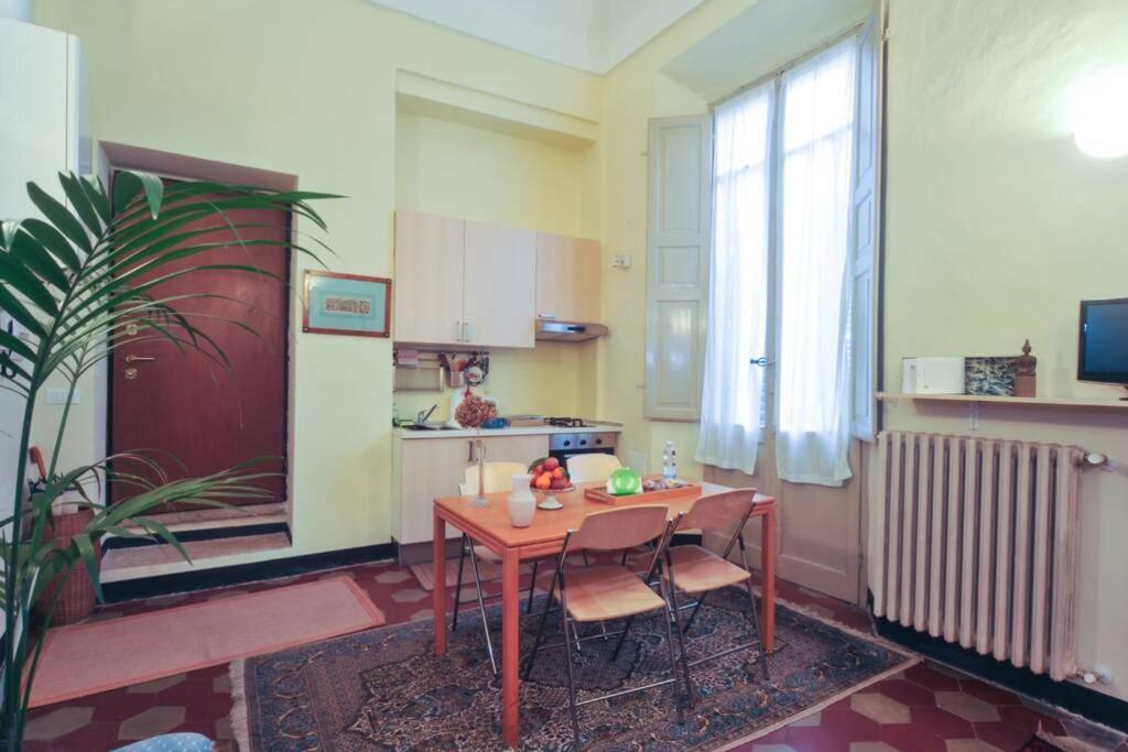 Cozy Apartment In Palazzo Malaspina بياتشينسا المظهر الخارجي الصورة